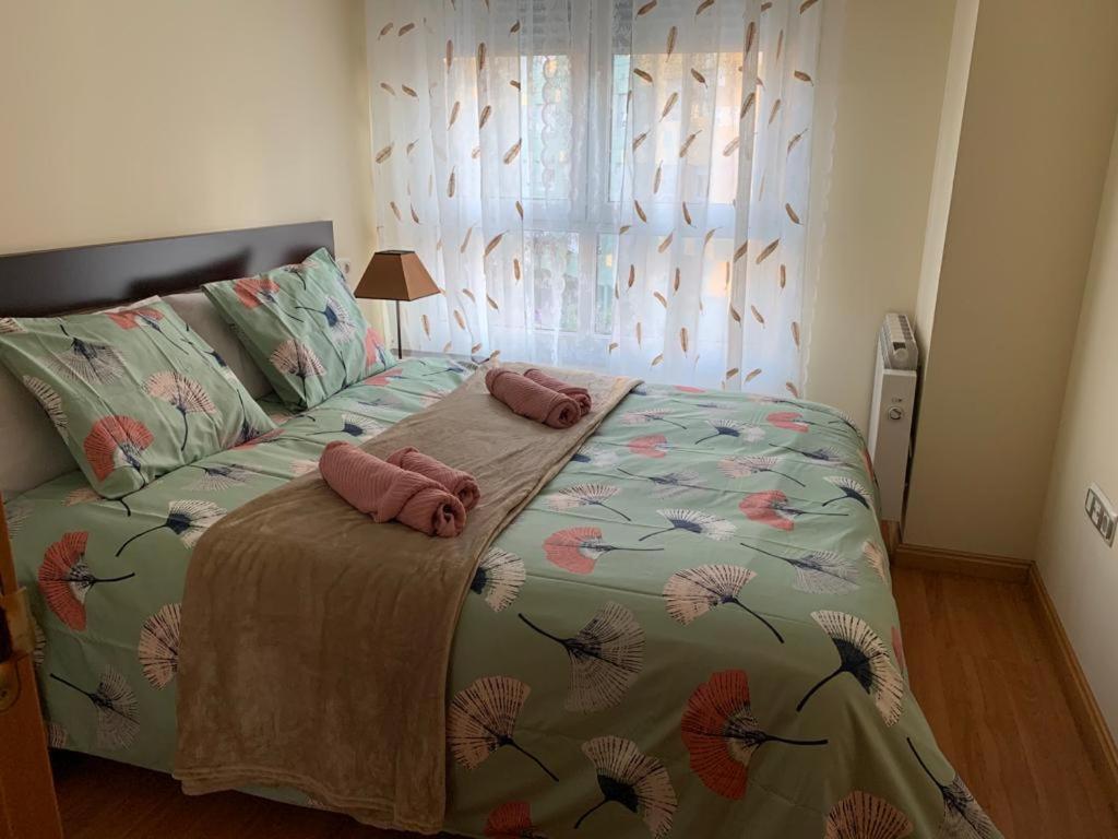 Apartamento Mota-2 Huca-Los Prados; Parking Y Wifi Gratis Oviedo Bagian luar foto