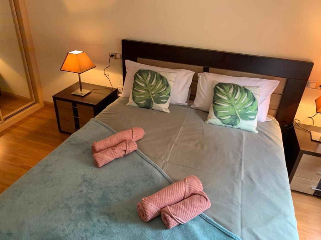 Apartamento Mota-2 Huca-Los Prados; Parking Y Wifi Gratis Oviedo Bagian luar foto
