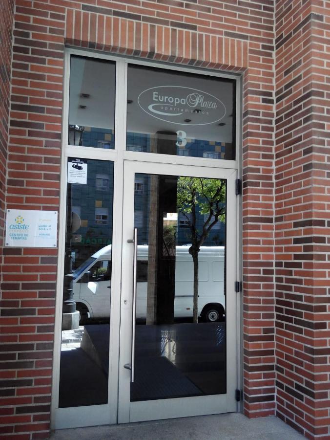 Apartamento Mota-2 Huca-Los Prados; Parking Y Wifi Gratis Oviedo Bagian luar foto
